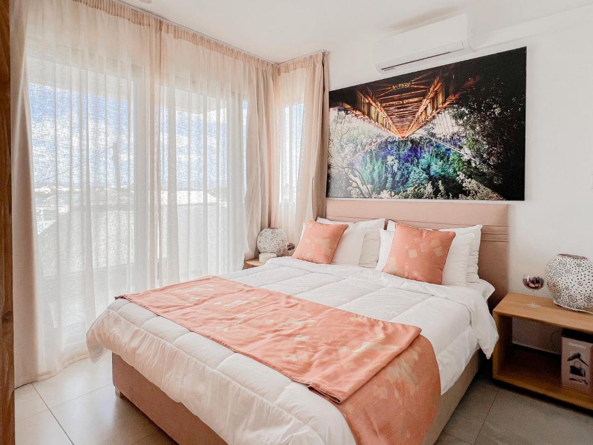 Villa Celestial - Premium 3 Bedrooms With Volcanic Stone Pool